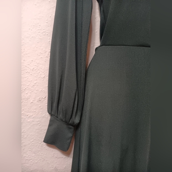 H&M Deep Green Long Sleeve Dress - Picture 6 of 10